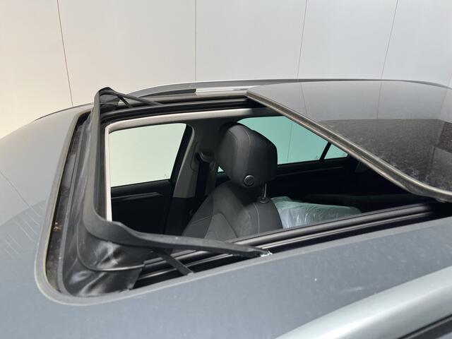 Volkswagen TIGUAN 1.4 TSI eHybrid Elegance / AUTOMAAT/ TREKHAAK/ PANO/ KEYLESS/ ADAPT-CRUISE/ DIGITAL DASH/ APP-CONNECT/ NAVI/ PARK. SENSOREN + CAMERA/ CLIMATE/ STOELVERWARMING