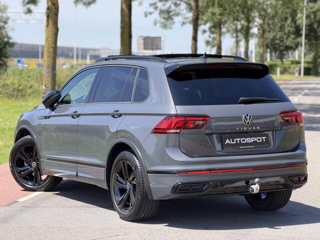 Volkswagen TIGUAN R-Line 1.5 TSI Pano IQ Light ACC Trekhaak