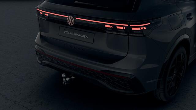 Volkswagen TIGUAN 1.5 eHybrid 204 6DSG R-Line Edition | 'App-Connect' draadloze smartphone integratie | Automatische afstandsregeling (Adaptive Cruise Control) | Black Style Pakket