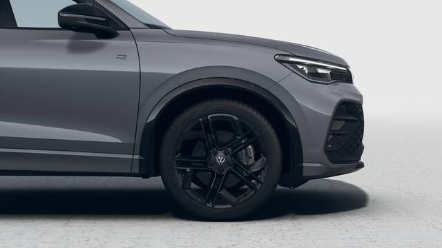 Volkswagen TIGUAN 1.5 eHybrid 204 6DSG R-Line Edition | 'App-Connect' draadloze smartphone integratie | Automatische afstandsregeling (Adaptive Cruise Control) | Black Style Pakket