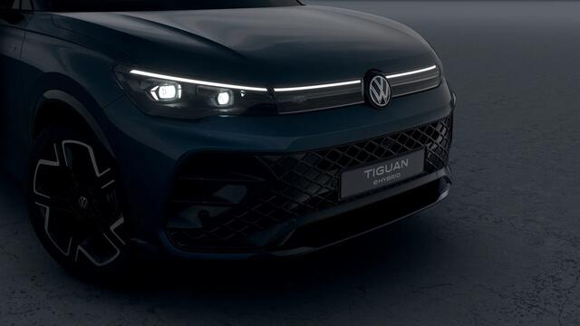 Volkswagen TIGUAN 1.5 eHybrid 204 6DSG R-Line Edition | 'App-Connect' draadloze smartphone integratie | Automatische afstandsregeling (Adaptive Cruise Control) | Black Style Pakket