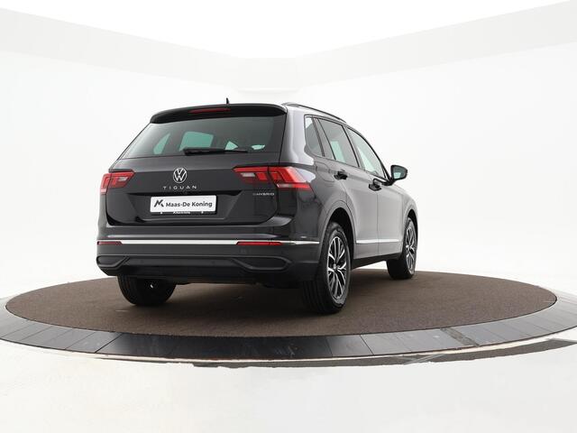 Volkswagen TIGUAN 1.4 TSI eHybrid 245pk DSG Life Business · Camera · Inklap. Trekhaak · Stuur- & Stoelverwarming · Apple/Android Car Play · Elek. Achterklep ·