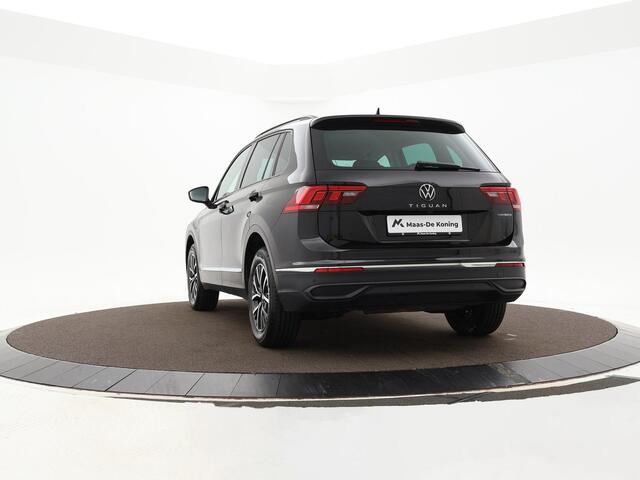 Volkswagen TIGUAN 1.4 TSI eHybrid 245pk DSG Life Business · Camera · Inklap. Trekhaak · Stuur- & Stoelverwarming · Apple/Android Car Play · Elek. Achterklep ·