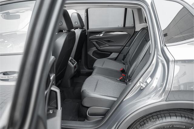 Volkswagen TIGUAN 1.5 eHybrid 30 Year Ed Style Pano IQ Winterpack 360° Elek Trekhaak ACC