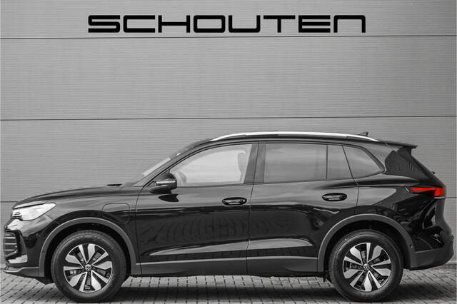 Volkswagen TIGUAN 1.5 eHybrid 30 Year Ed Style IQ Pano Winterpack 360° Trekhaak ACC