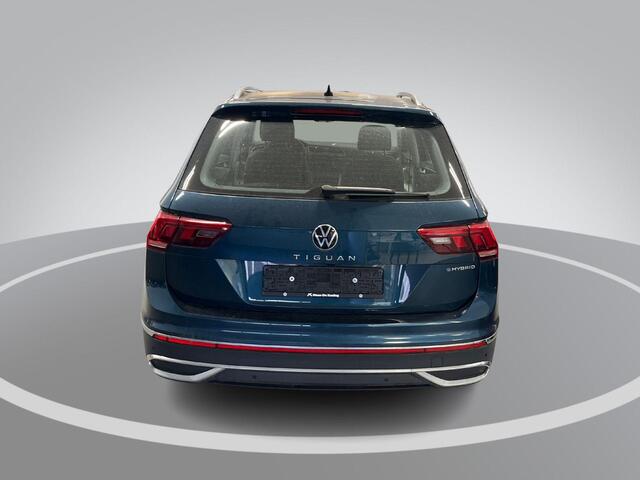 Volkswagen TIGUAN 1.4 TSI eHybrid 245pk DSG Life Business · Camera · Apple/Android Car Play · Wegklapbare Trekhaak · Stoelverwarming · Navigatie · P-Sensoren · 18'' Inch ·