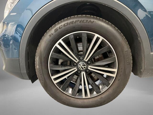Volkswagen TIGUAN 1.4 TSI eHybrid 245pk DSG Life Business · Camera · Apple/Android Car Play · Wegklapbare Trekhaak · Stoelverwarming · Navigatie · P-Sensoren · 18'' Inch ·