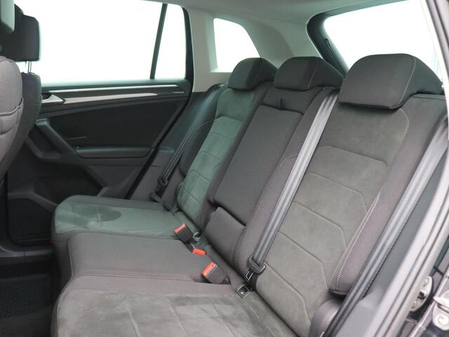 Volkswagen TIGUAN 1.5 TSI Elegance 150PK DSG Trekhaak, Keyless, Elektr. Achterklep, Matrix LED-verlichting, Achteruitrijcamera, 18" LM Velgen, Side Assist