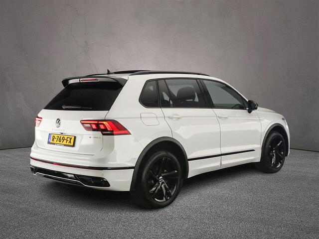 Volkswagen TIGUAN R-Line Business+ 1.4 TSI eHybrid 245pk DSG Automaat Trekhaak, Black Style, Panoramadak, Head up display, Adaptive cruise control, Elektrische achterklep