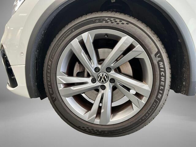 Volkswagen TIGUAN 1.4 TSI 245pk DSG eHybrid R-Line Business · Camera · Apple/Android Car Play · Navigatie · P-Sensoren · 19'' Inch ·