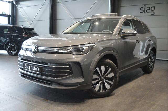 Volkswagen TIGUAN 1.5 eHybrid Life 30 Years Edition pano carplay 17 inch !!