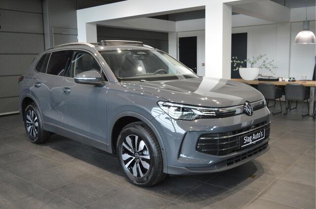 Volkswagen TIGUAN 1.5 eHybrid Life 30 Years Edition pano carplay 17 inch !!