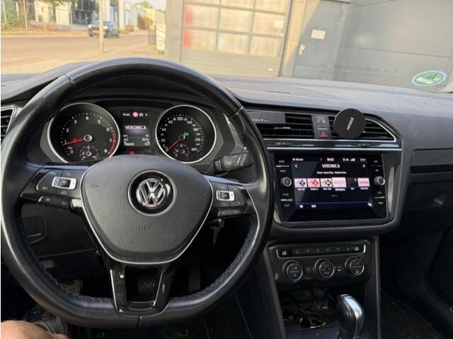 Volkswagen TIGUAN 2.0 TSI 4M. Highline Business R-Line | Pano | Trekhaak | Velours | Adaptieve Cruise