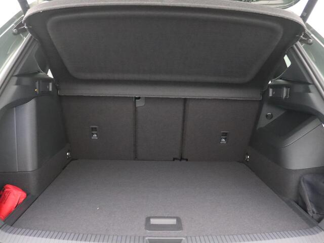 Volkswagen TIGUAN 1.5 eHybrid Life Edition 204PK DSG Trekhaak, 360gr. Camera, Zwarte hemelbekleding, 18" LM Velgen, Navi via Apple Carplay/Android Auto, Keyless, Elektr. Achterklep, Side Assist