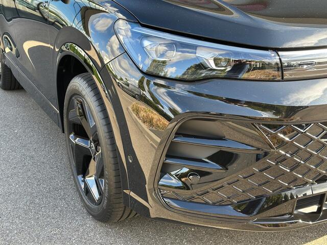 Volkswagen TIGUAN 1.5 eHybrid R-Line | Black line | 360 Camera | Trekhaak | Dode hoek | IQ light | Elek. klep | Rijklaar incl. garantie