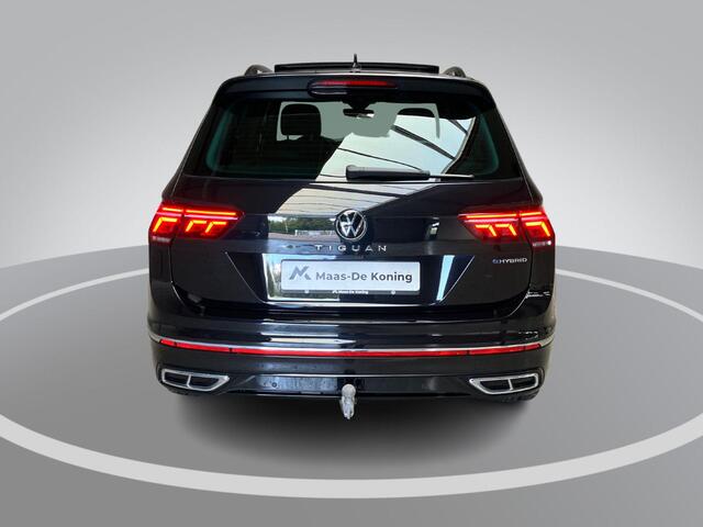 Volkswagen TIGUAN 1.4TSIeHybrid 180kW/245PK DSG R-Line · Panoramadak · Trekhaak · 360°Camera + Parkeersensoren · 20'' · Apple/Android Car Play ·
