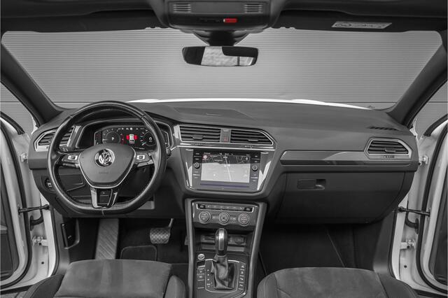 Volkswagen TIGUAN 1.5 TSI DSG R-Line Pano ACC Camera CarPlay 20" Suzuka