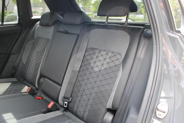 Volkswagen TIGUAN 1.5 TSI R-Line | Black-Style | Panoramadak | Adaptieve Cruise Control |