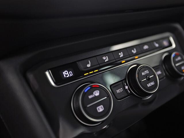 Volkswagen TIGUAN 1.5 TSI ACT Highline 150Pk Automaat (VIRTUAL COCKPIT, APPLE CARPLAY, GROOT NAVI, CAMERA, STOELVERWARMING, SPORTSTOELEN, GETINT GLAS, ADAPTIVE CRUISE, NIEUWSTAAT)