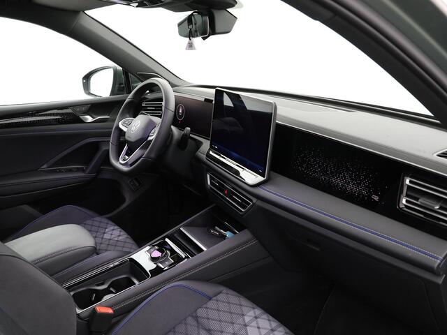 Volkswagen TIGUAN 1.5 eHybrid 272pk DSG R-Line Edition · Panoramadak · 360 Camera · Harman Kardon Audio · Inklap. Trekhaak · Matrix LED · Head-Up Display · Keyless · Garantie t/m 19-11-2030 of 100.000km