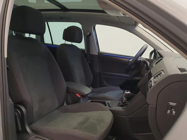 Volkswagen TIGUAN 1.5 TSI 150pk DSG/AUT Elegance Business+ Wegklapbare trekhaak, Camera, Matrix led