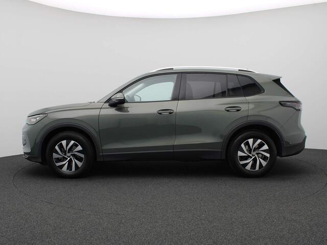 Volkswagen TIGUAN 1.5 eTSI Life Edition 150PK DSG Trekhaak, Achteruitrijcamera, Elektr. Achterklep, Stoel-Stuurverwarming, 17" LM Velgen, Keyless, Side Assist, Navi