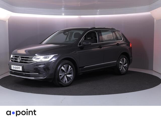 Volkswagen TIGUAN 1.4 TSI eHybrid Elegance 245 pk Automaat (DSG) | Navigatie | Parkeersensoren (Park assist) | Rondomzicht camera | Matrix LED koplampen | Head-up display | Autom. airco (3 zones) |