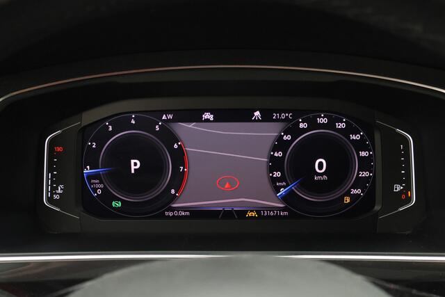 Volkswagen TIGUAN Allspace 1.5 TSI Highline Business R 7p. Panoramadak, Keyless, ACC, Trekhaak, Apple Carplay, Camera, 20"