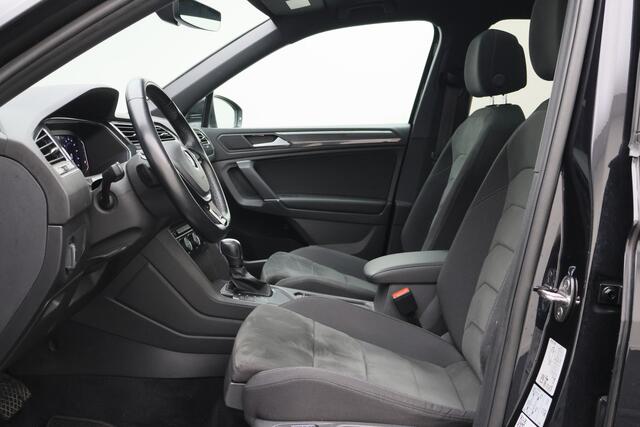 Volkswagen TIGUAN Allspace 1.5 TSI Highline Business R 7p. Panoramadak, Keyless, ACC, Trekhaak, Apple Carplay, Camera, 20"