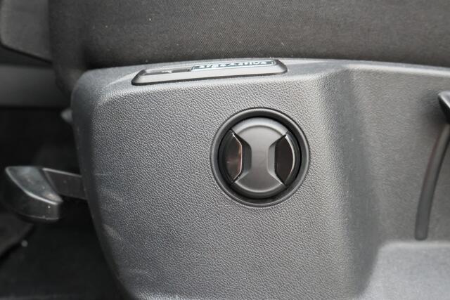 Volkswagen TIGUAN Allspace 1.5 TSI Highline Business R 7p. Panoramadak, Keyless, ACC, Trekhaak, Apple Carplay, Camera, 20"