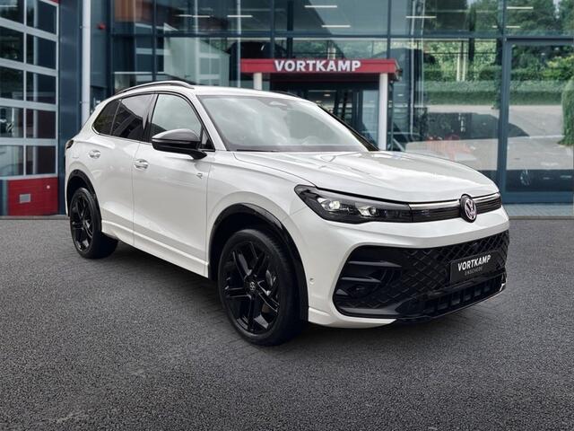 Volkswagen TIGUAN 1.5 TSI eHYBRID R-LINE BLACK-OPTIK TREKHAAK/360CAM/ELEK-KLEP/ACC/HUD/STOEL+STUURVERW