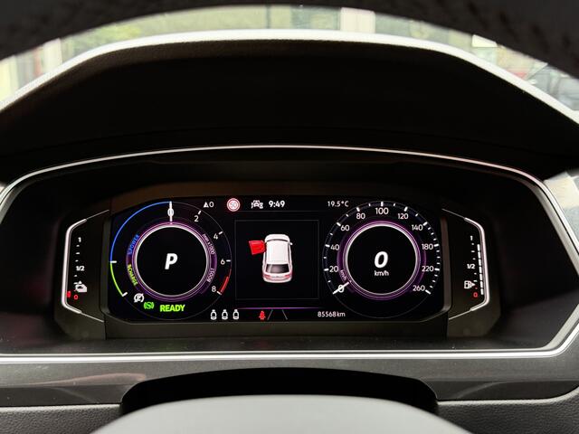Volkswagen TIGUAN 1.4 TSI eHybrid *!* 2x R-LINE *!* PANODAK/ IQ LED/ CAMERA/ 19 INCH *!*