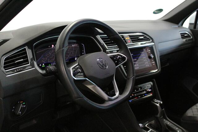 Volkswagen TIGUAN 1.4 TSI eHybrid R-Line Business+ | DAB-RADIO | SFEER | 19'LMV | CARPLAY | PDC-V/A | NAVIGATIE | SFEER | E-KLEP |