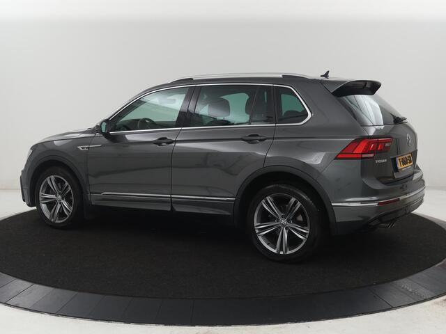 Volkswagen TIGUAN 2.0 TSI 4Motion Highline Business R | Adaptive cruise | Carplay | Stuur/stoel verwarming | 3 zone klimaat | Climate control | Bluetooth | Navigatie | Elektrische achterklep