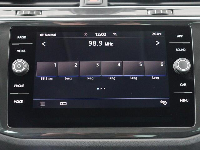 Volkswagen TIGUAN 2.0 TSI 4Motion Highline Business R | Adaptive cruise | Carplay | Stuur/stoel verwarming | 3 zone klimaat | Climate control | Bluetooth | Navigatie | Elektrische achterklep