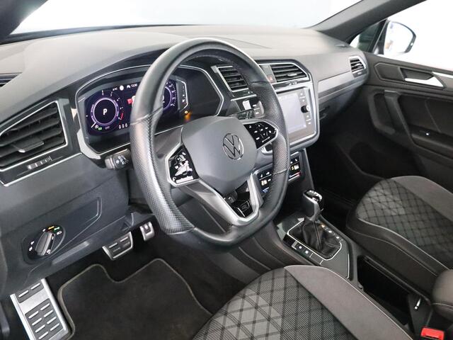 Volkswagen TIGUAN 1.4 TSI eHybrid R-Line Business 245 pk Automaat (DSG) | Navigatie | Parkeersensoren (Park assist) | Achteruitrijcamera | Autom. airco (3 zones) | Adaptieve cruise control | R-Line |
