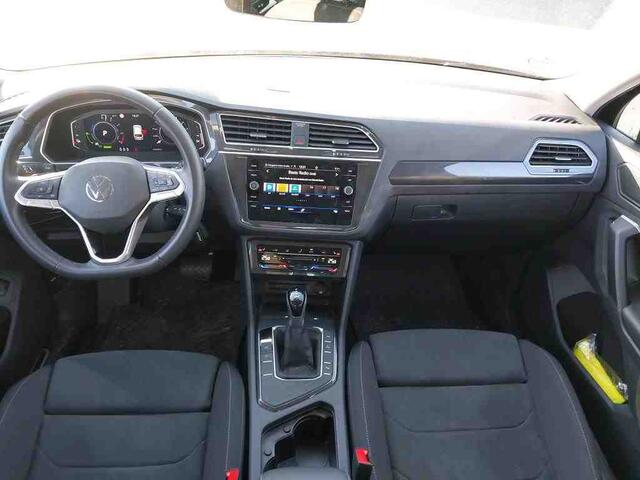Volkswagen TIGUAN 1.4 TSI eHybrid 245pk DSG Elegance / Navigatie / Matrix LED / Camera