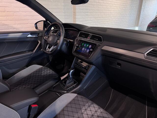 Volkswagen TIGUAN 1.5 TSI R-Line Business Black Style Pano Trekhaak Camera 20''