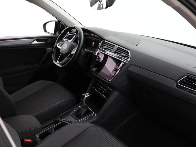 Volkswagen TIGUAN 1.4 TSI 245pk DSG eHybrid Life Business · Camera · P-Sensoren · Wegklapbare Trekhaak · Dodehoek Detectie · 18'' Inch ·