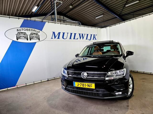 Volkswagen TIGUAN 1.5 TSI Comfortline Business / Panoramadak / Leder / NL Auto