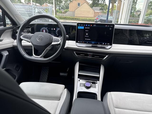 Volkswagen TIGUAN 1.5 eTSI 150pk DSG Elegance - Elektr. klep | Massage | Camera | Elektr. trekhaak | Alarm | All Season