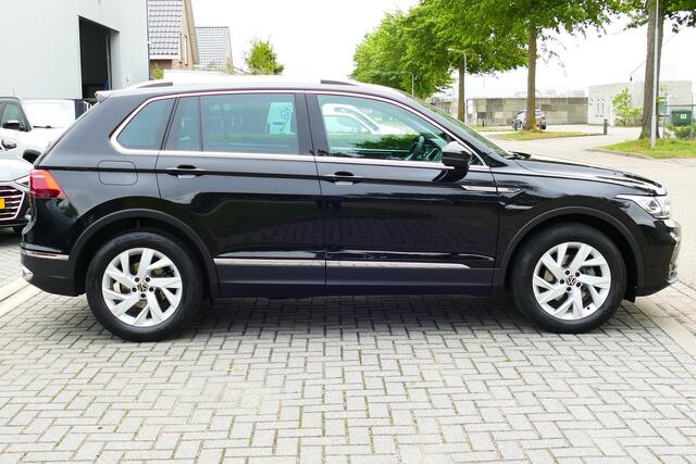 Volkswagen TIGUAN 1.5 eTSI Life Edition. Adap Cruise, IQ Licht, Camera, Navi, Virt Cock, 18"LMV, Haak 1800kg