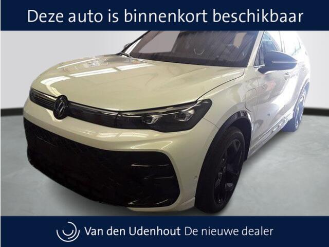 Volkswagen TIGUAN 1.5 TSI 204pk DSG eHybrid R-Line / Trekhaak / Harman&Kardon / HD Matrix LED