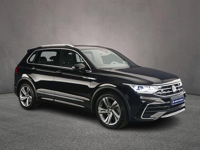 Volkswagen TIGUAN 1.5 TSI R-Line 150pk DSG Automaat, Trekhaak, Adaptive cruise control, Head-up display, 360 camera, Navigatie, App-connect, Elektrische achterklep