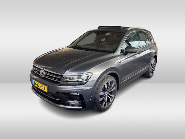Volkswagen TIGUAN 2.0 TSI 4Motion Highline Business R / Trekhaak / Panoramadak / Camera / Head-up / CarPlay / 20'' / Dodehoek / Virtual Cockpit / Stoelverwarming 4x / DAB / ACC