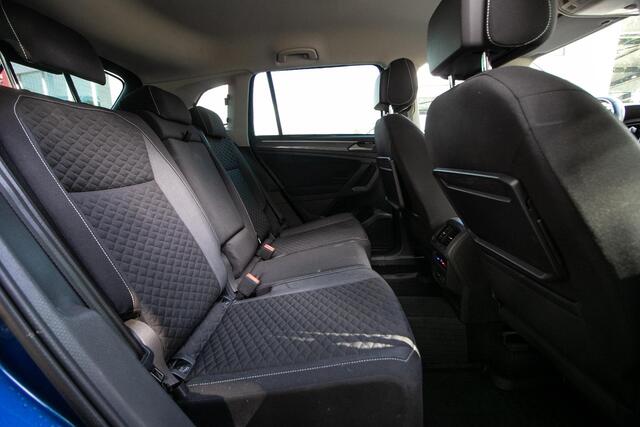 Volkswagen TIGUAN 2.0 TSI 4Motion Highline Business R - Trekhaak afn. | Apple carpl./Android | Camera