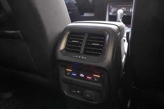 Volkswagen TIGUAN 2.0 TSI 4Motion Highline Business R - Trekhaak afn. | Apple carpl./Android | Camera