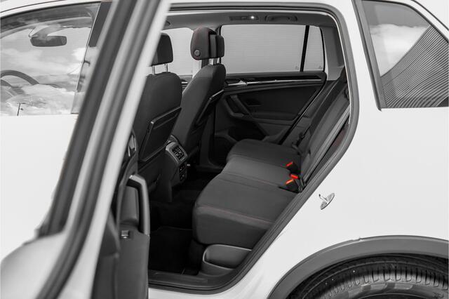 Volkswagen TIGUAN 1.4 TSI ACT R-Line Pano ACC Camera Trekhaak