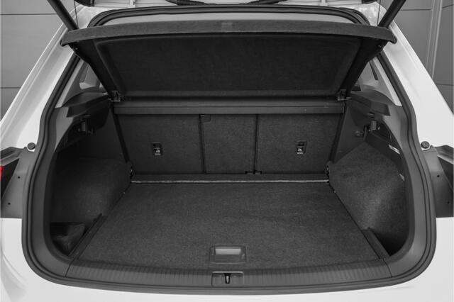Volkswagen TIGUAN 1.4 TSI ACT R-Line Pano ACC Camera Trekhaak