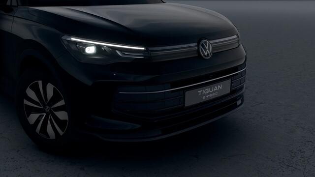 Volkswagen TIGUAN 1.5 eHybrid 204 6DSG Limited Edition | 30,5 cm display met 2D en 3D weergave | Automatische afstandsregeling (Adaptive Cruise Control) | Diefstalalarm